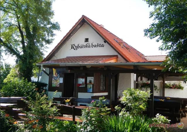 Kemp Nechranice Restaurace rybářská bašta